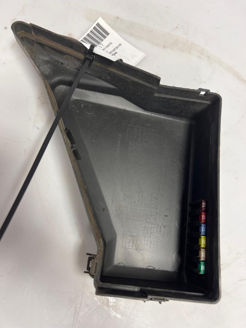 2005 - 2014 Subaru Outback Fuse Box Lid Cover OEM MB502000B