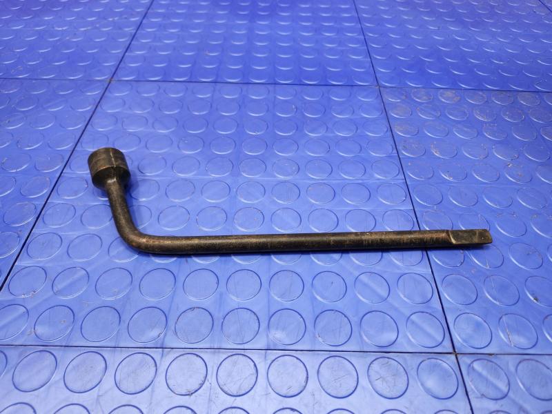 2010 Toyota Prius Jack Assembly