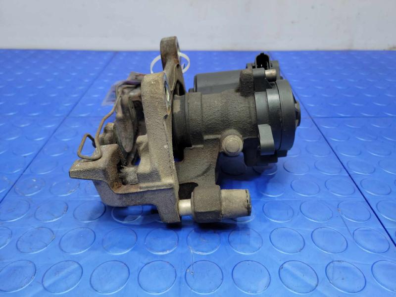 2018 Ford Escape Caliper