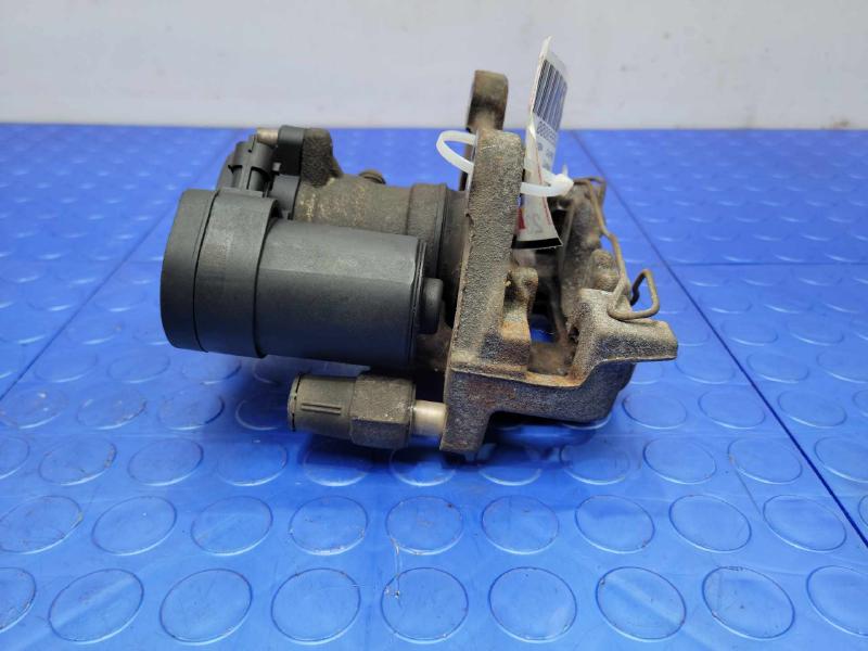 2018 Ford Escape Caliper