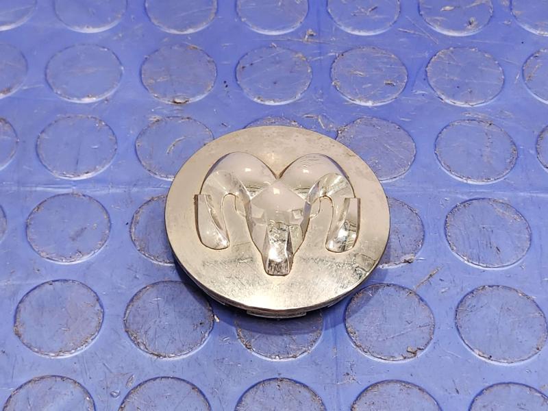 2002 Dodge Ram 1500 Center Cap