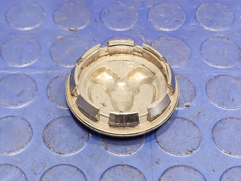 2002 Dodge Ram 1500 Center Cap