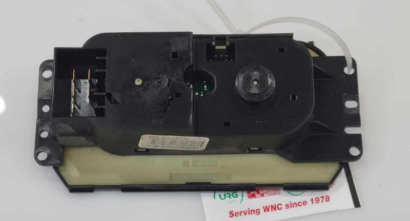 2004 Lincoln Navigator Heater A/C Control