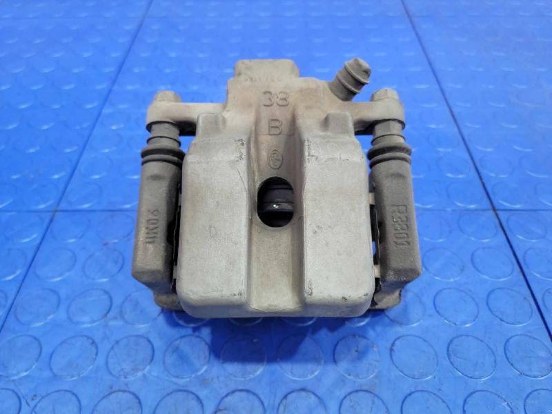 2015 Toyota Camry Caliper