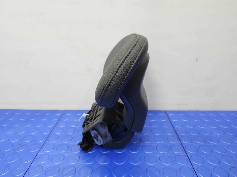 2018 Volvo S90 Headrest