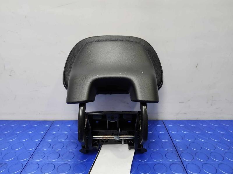 2018 Volvo S90 Headrest