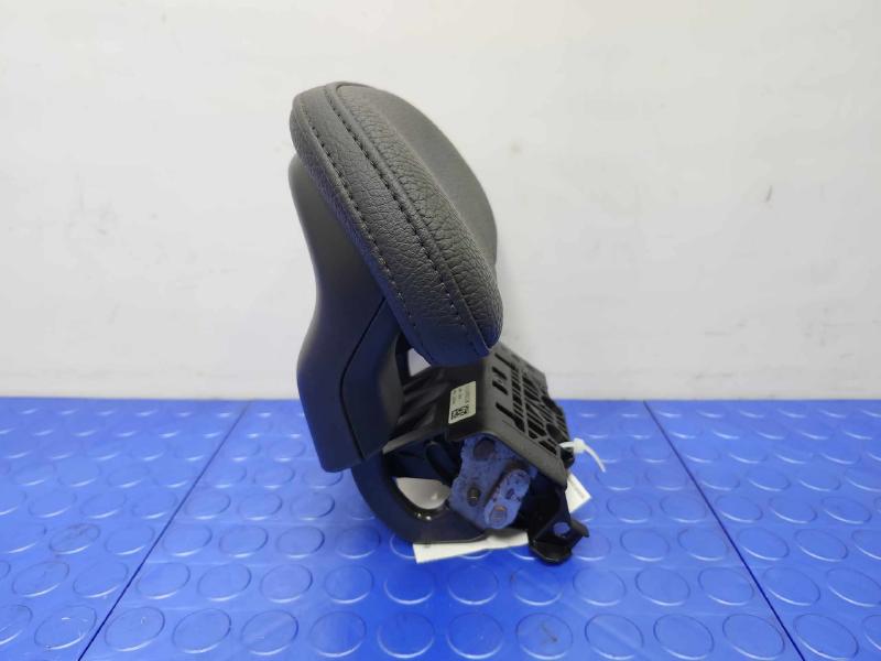 2018 Volvo S90 Headrest