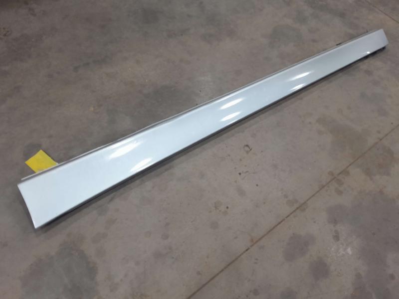 2015 BMW 328i Rocker Moulding