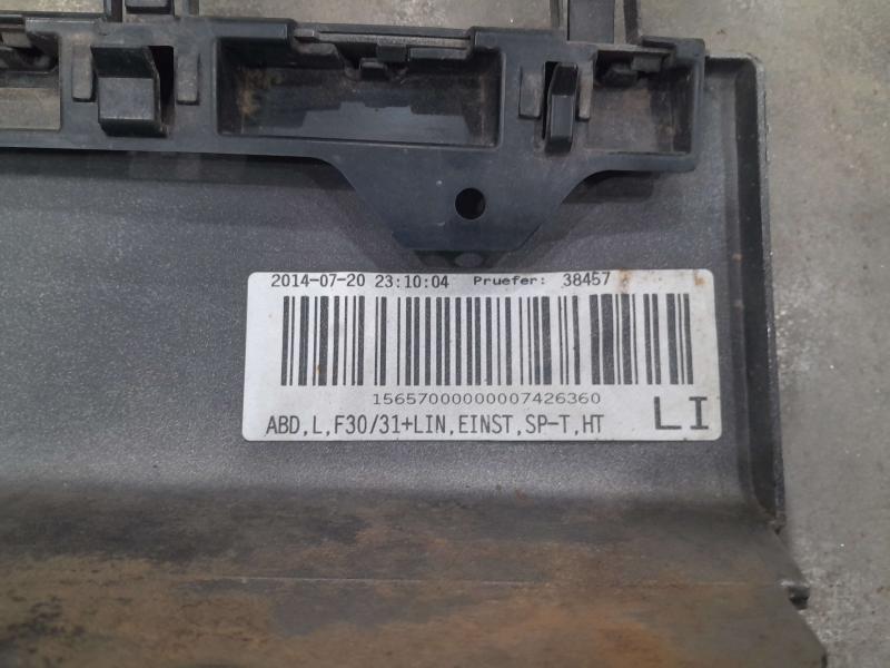 2015 BMW 328i Rocker Moulding