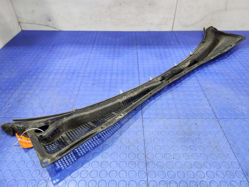 2003 Subaru Legacy Cowl