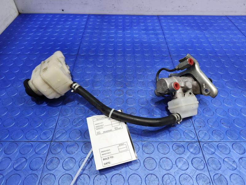 2018 Toyota Highlander Master Cylinder