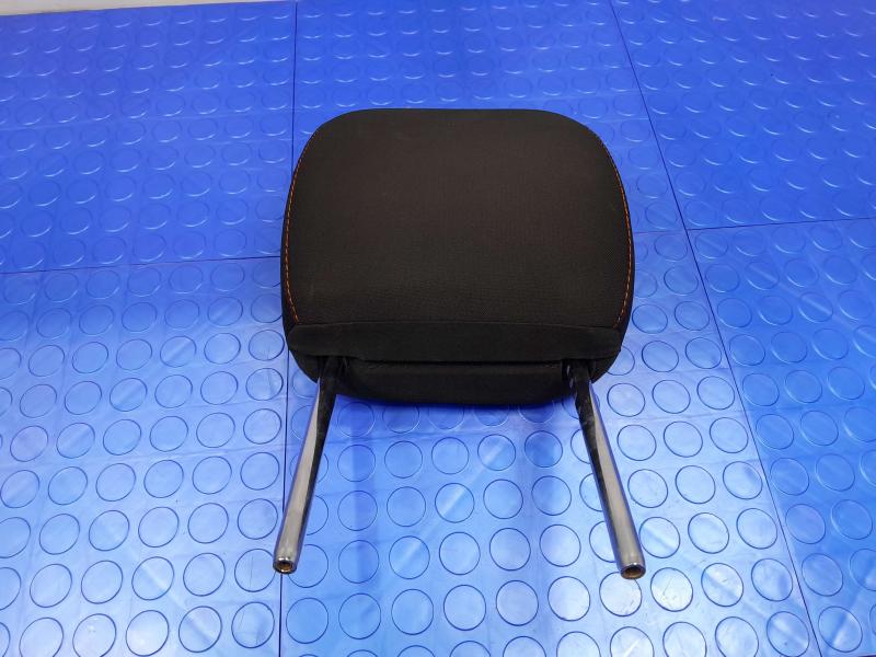 2021 Nissan Versa Headrest