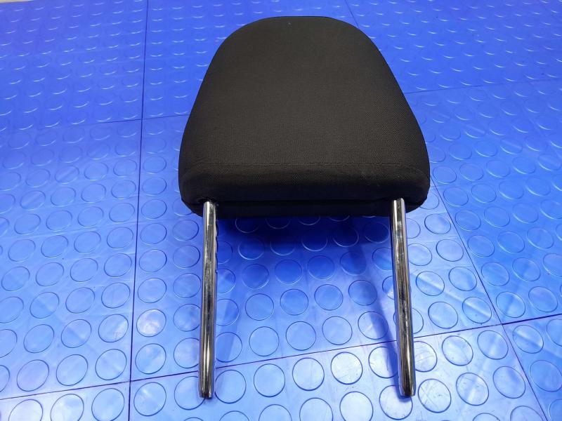 2021 Nissan Versa Headrest