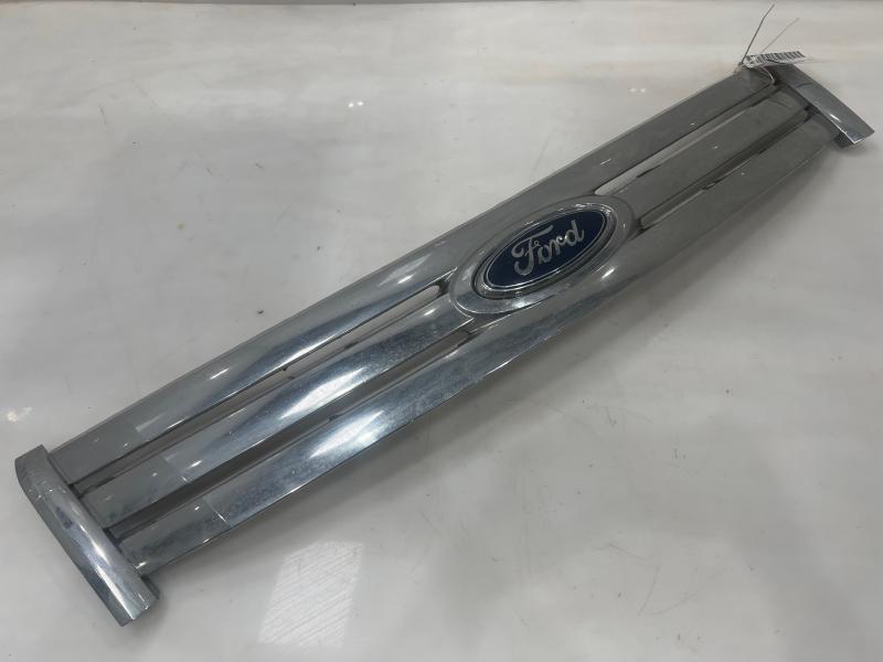 2008 Ford Taurus Grille