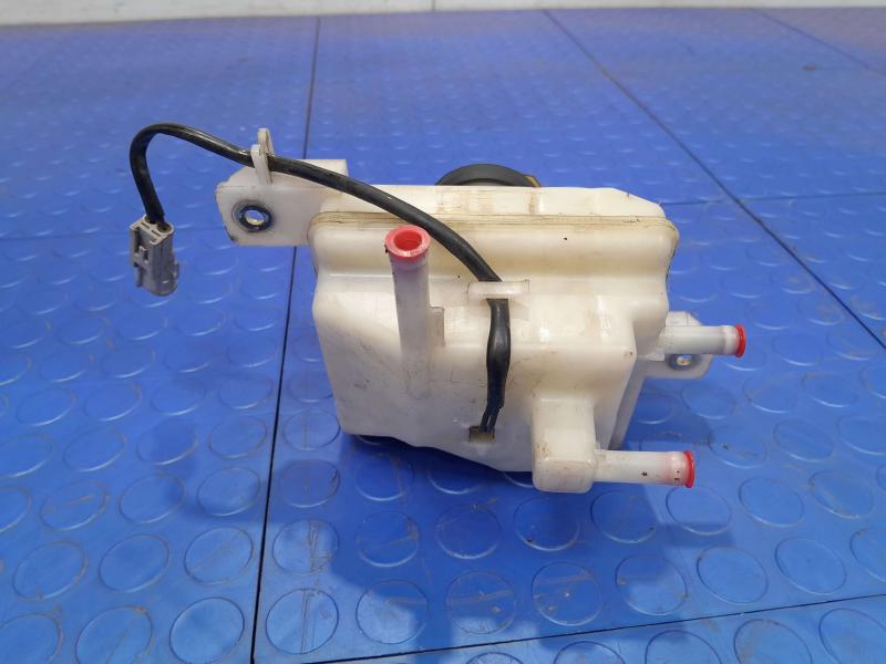 2010-2015 Toyota Prius 1.8L Brake Master Cylinder Reservoir OEM 4722047080