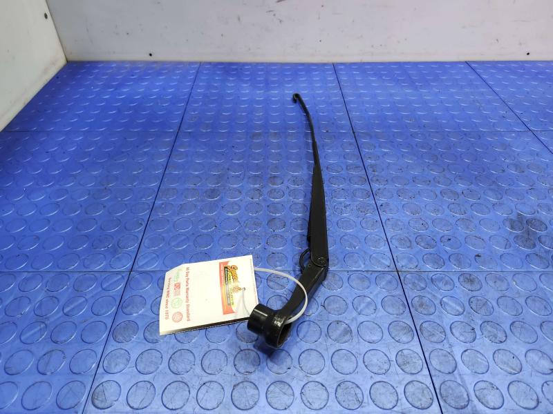 2010 Dodge Challenger Wiper Arm