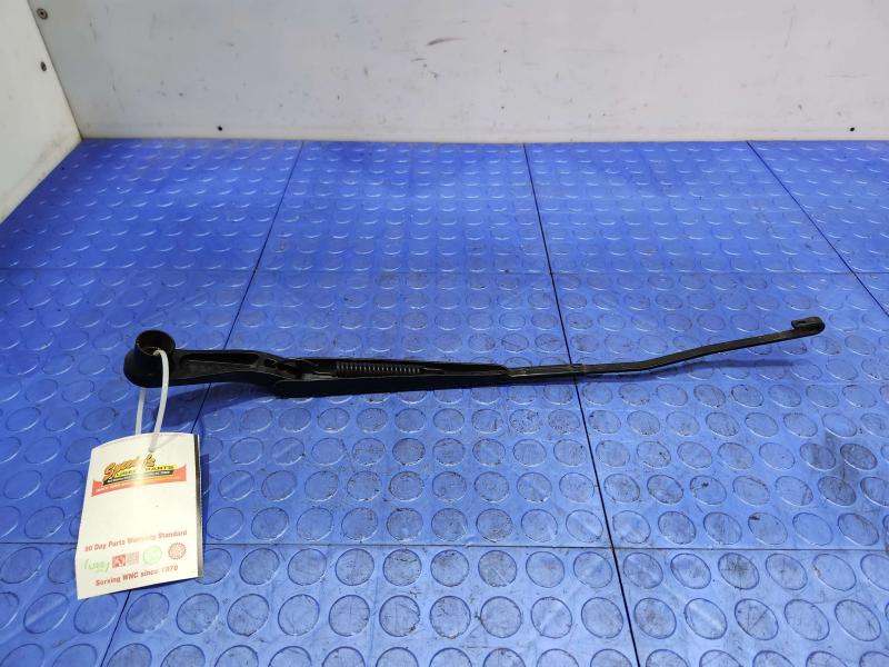 2010 Dodge Challenger Wiper Arm