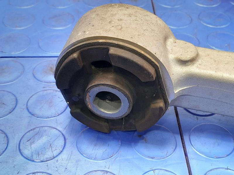 2018 Maserati Ghibli Upper Control Arm Front