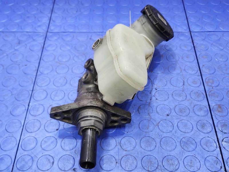 2008-2013 Acura MDX Brake Master Cylinder Assembly Genuine OEM 46101STXH01