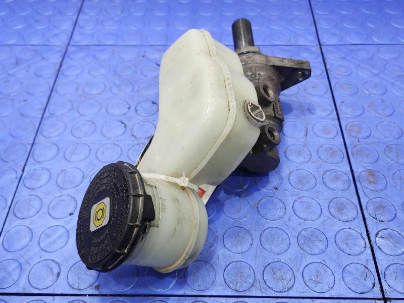 2008-2013 Acura MDX Brake Master Cylinder Assembly Genuine OEM 46101STXH01