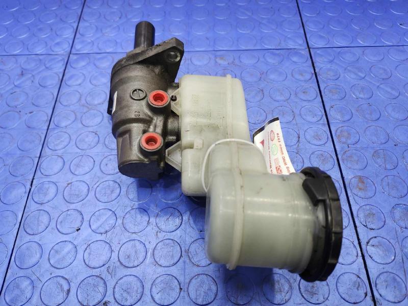 2008-2013 Acura MDX Brake Master Cylinder Assembly Genuine OEM 46101STXH01