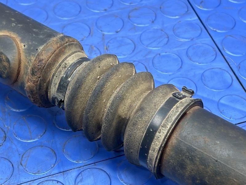 2000-2004 Toyota Tundra 4.7L Front Driveshaft Propeller Shaft OEM 371400C010