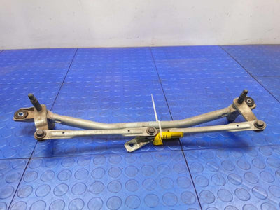 2010-2015 Hyundai Tucson Windshield Wiper Linkage Transmission OEM 981202S000