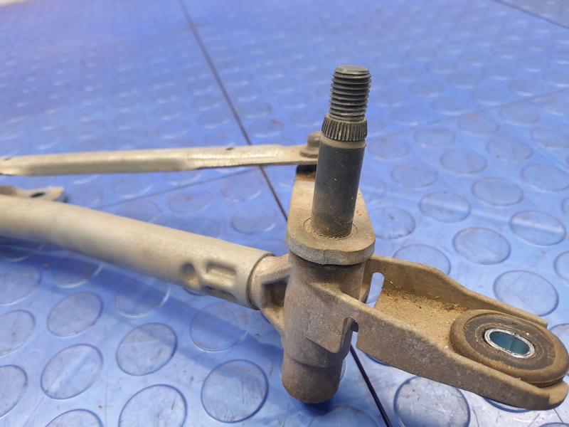 2010-2015 Hyundai Tucson Windshield Wiper Linkage Transmission OEM 981202S000