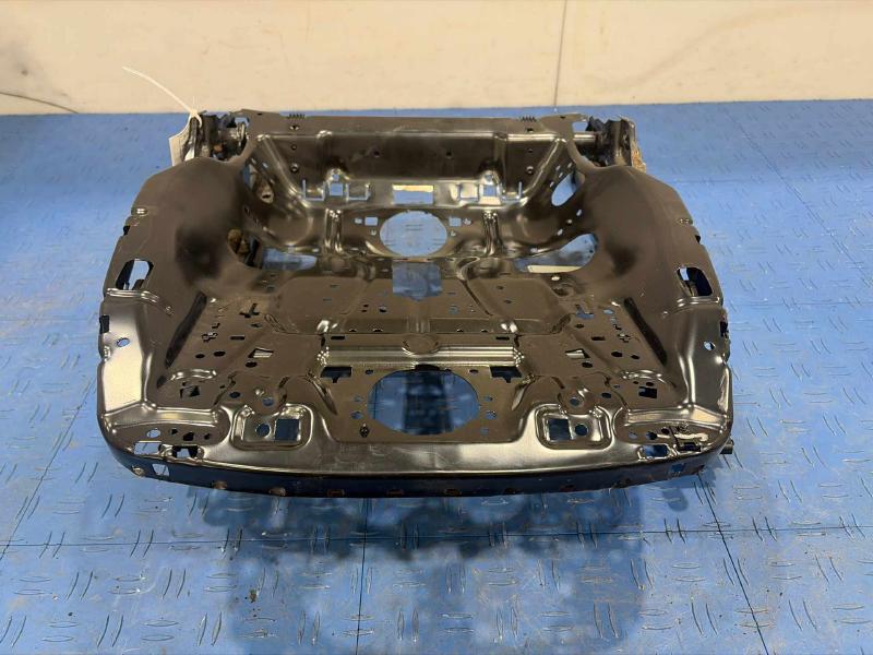 2015 Volkswagen Passat Seat Track