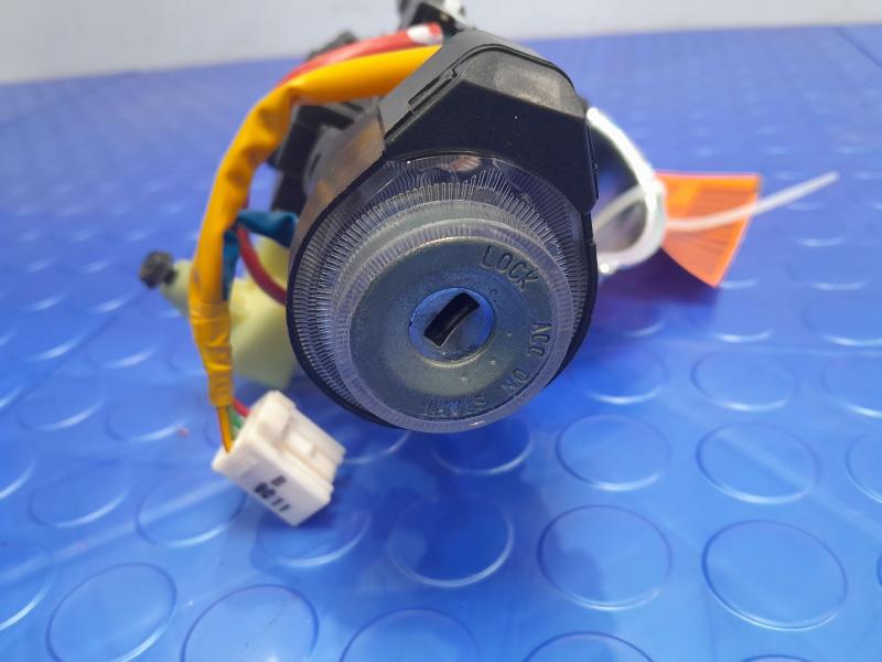 2019-2020 Kia Optima Ignition Switch Assembly w/o Key Genuine OEM 81905D5000