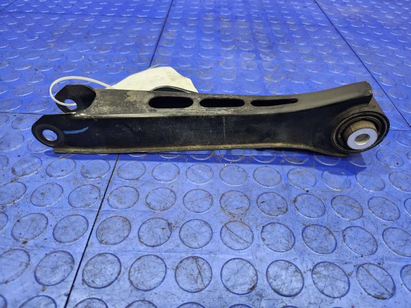 2016 Cadillac ATS Lower Control Arm Rr
