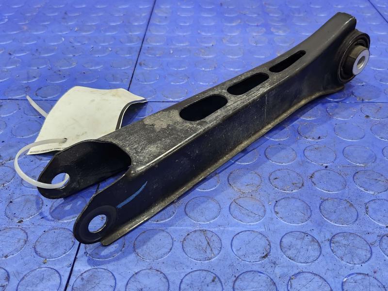 2016 Cadillac ATS Lower Control Arm Rr