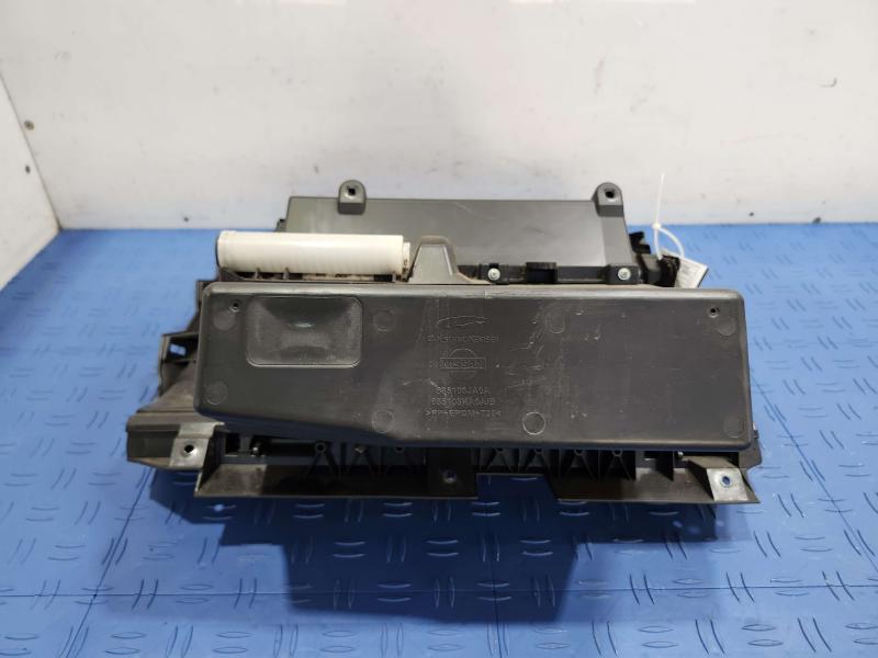 2014 Infiniti QX60 Glove Box