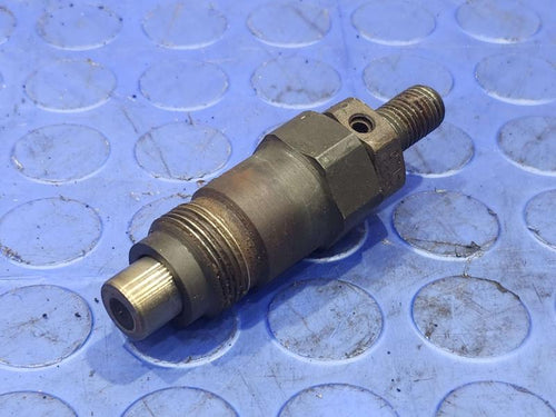 1988-1993 Isuzu NPR 3.9L Diesel OEM Fuel Injector Genuine Factory Original Part