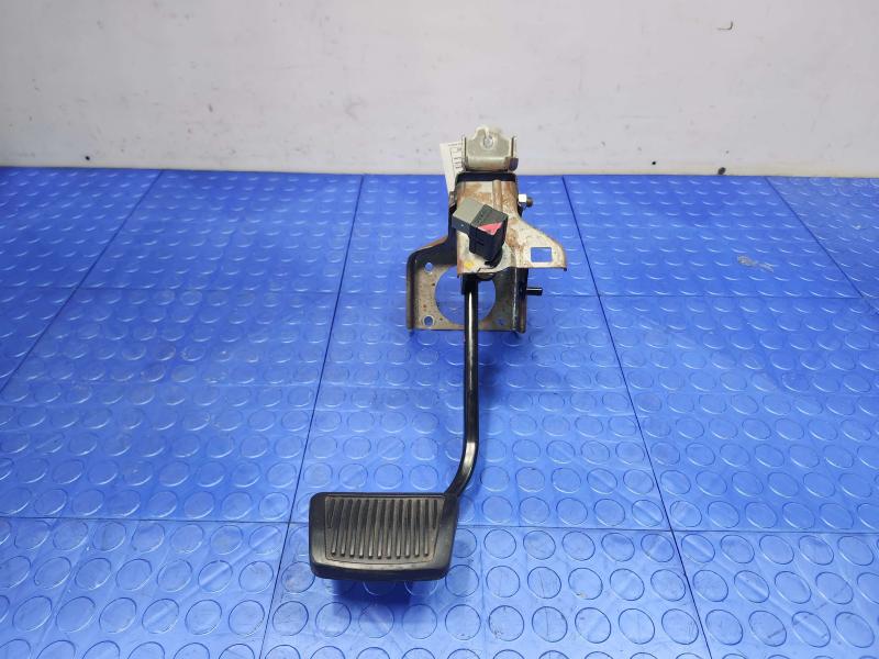 2012-2014 Hyundai Accent OEM Brake Pedal Assembly Genuine Part 32800-1R200