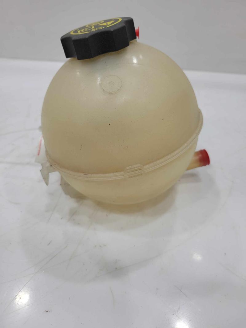 2017 Chevrolet Malibu Coolant Recovery Bottle