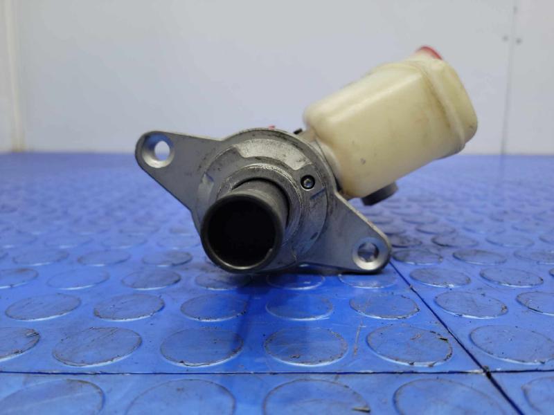 2014-2017 Toyota Camry Brake Master Cylinder Assembly Genuine OEM 4720106443