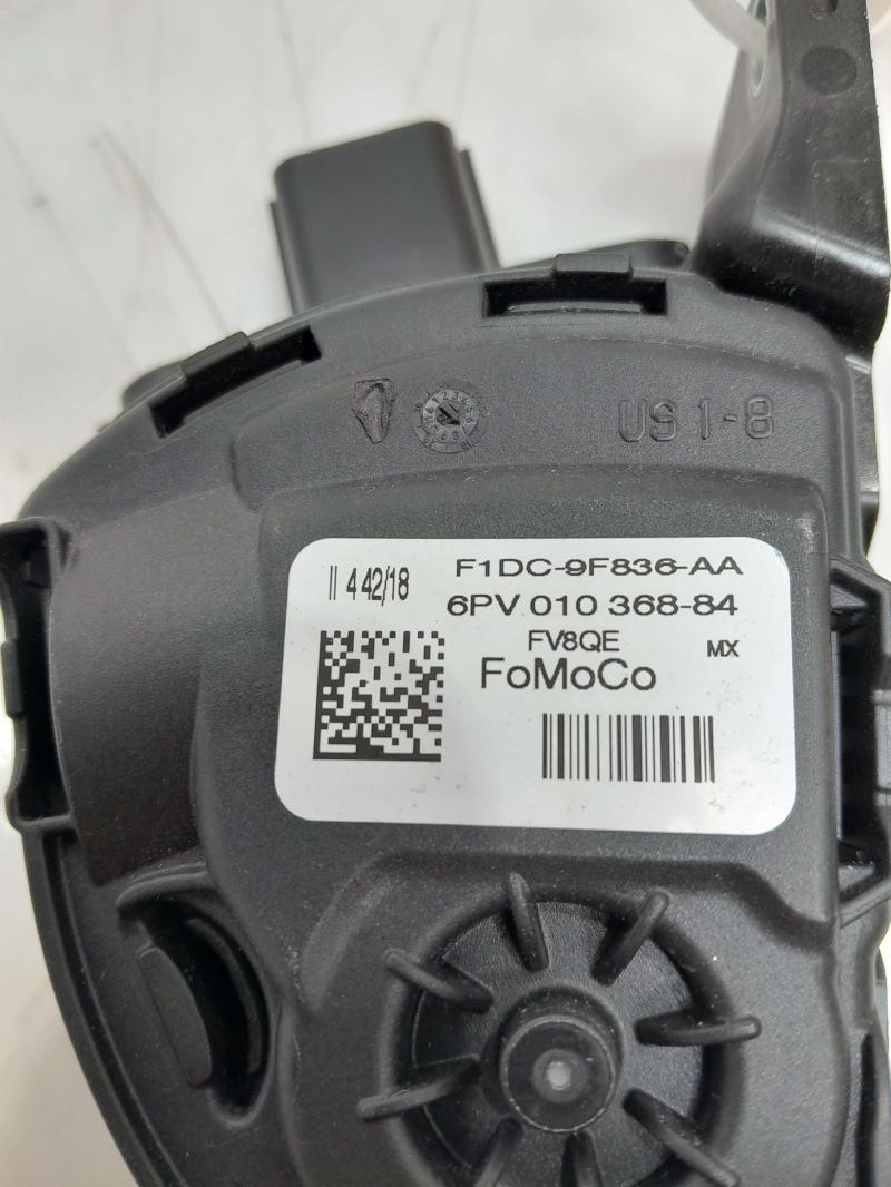 2017 - 2019 Ford Escape Accelerator Pedal Assembly OEM F1DC-9F836-AA