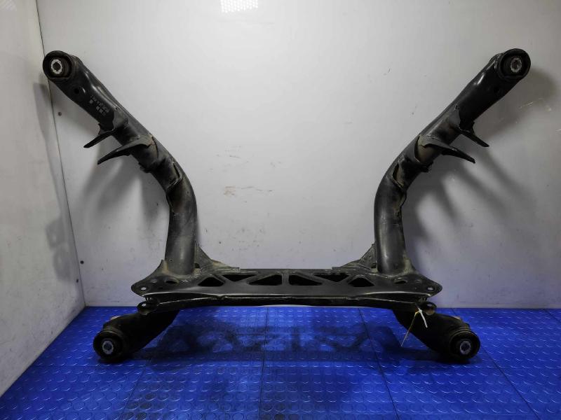 2015 Audi A4 Crossmember/Cradle/Undercarria