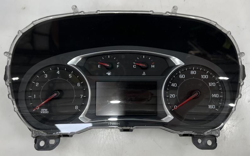 2018 2019 GMC Acadia Instrument Cluster Speedometer 17K OEM 84522869