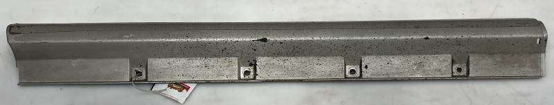 2001 Isuzu Trooper Rocker Moulding