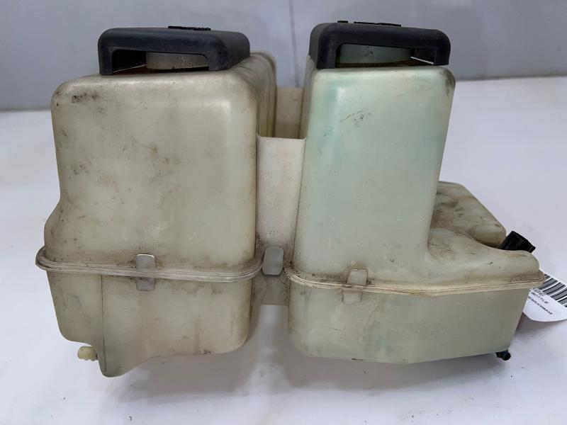 2002 Ford Explorer Washer Bottle