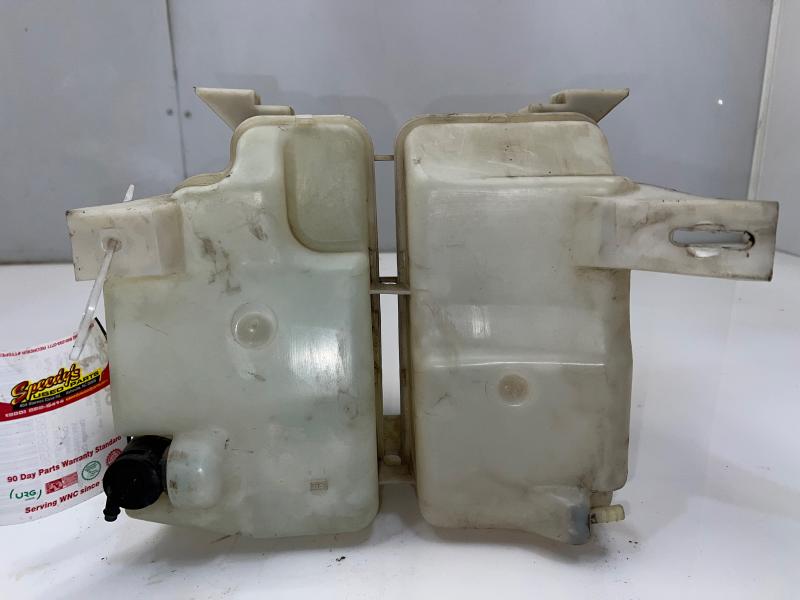 2002 Ford Explorer Washer Bottle