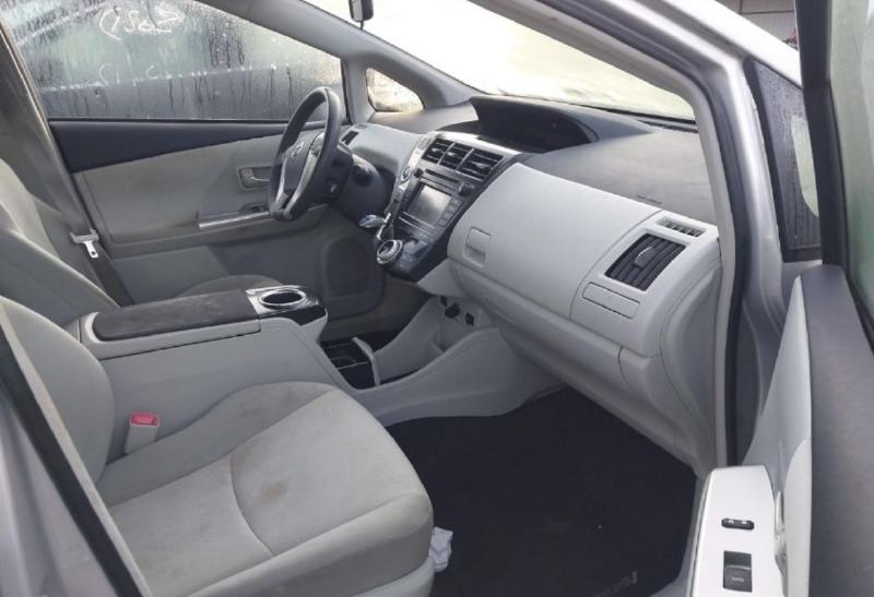 2013 Toyota Prius Front Door Regulator