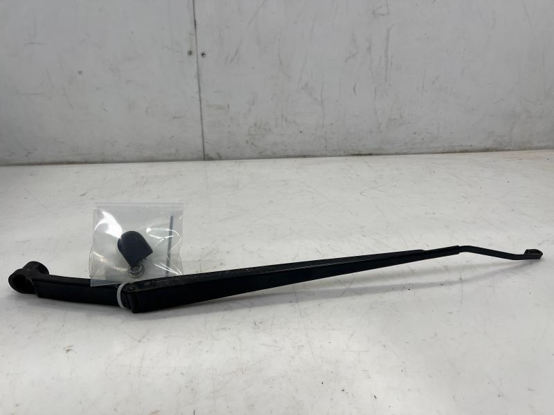 2014 Subaru Forester Wiper Arm