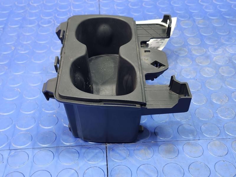 2018-2020 Buick Regal Center Console Cup Holder Assembly Genuine OEM 13485259