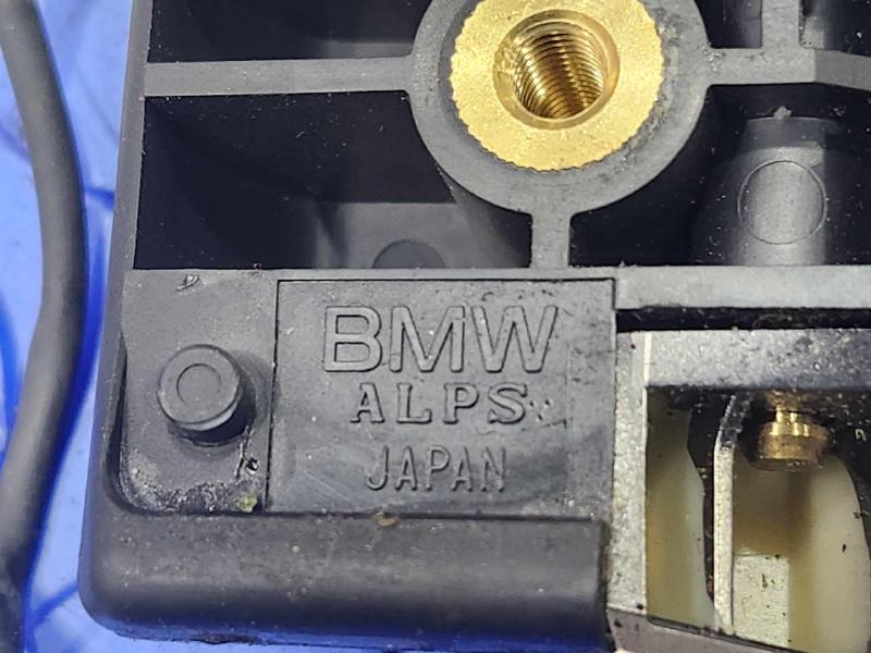 2003-2008 BMW Z4 Steering Wheel Transmission Control Paddle Shifters OEM 61316926212