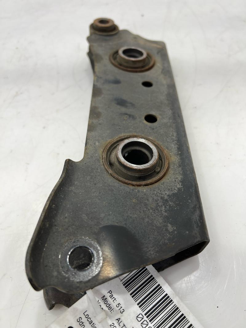 2013 Nissan Altima Lower Control Arm Rr