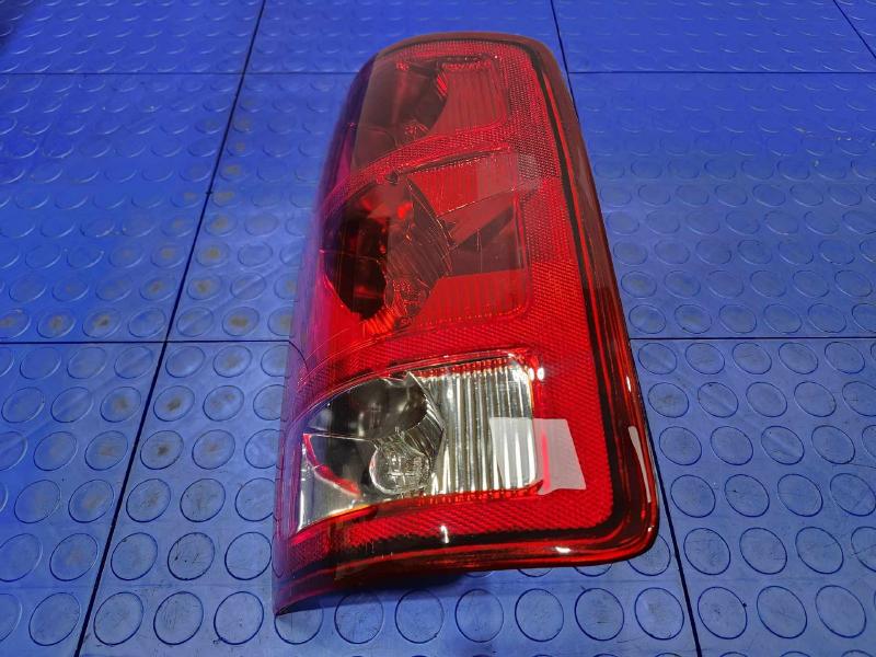 2002 Dodge Ram 1500 Tail Light Assembly