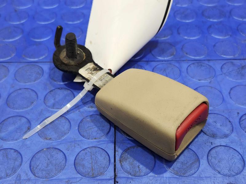 2013 Ford F-150 Rear Seat Belt